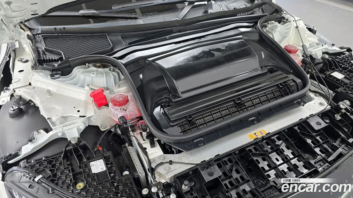 Mercedes-Benz EQE 2023 из KR, фото 8