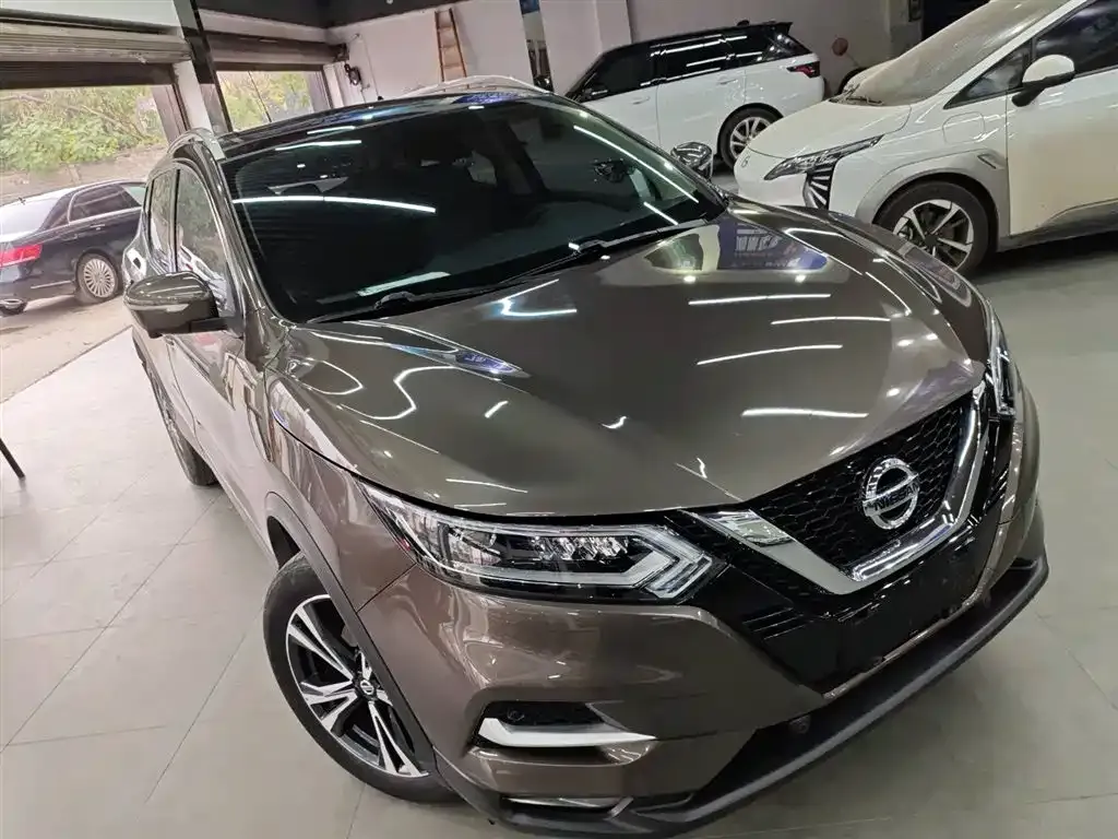 Nissan Qashqai — фото 4