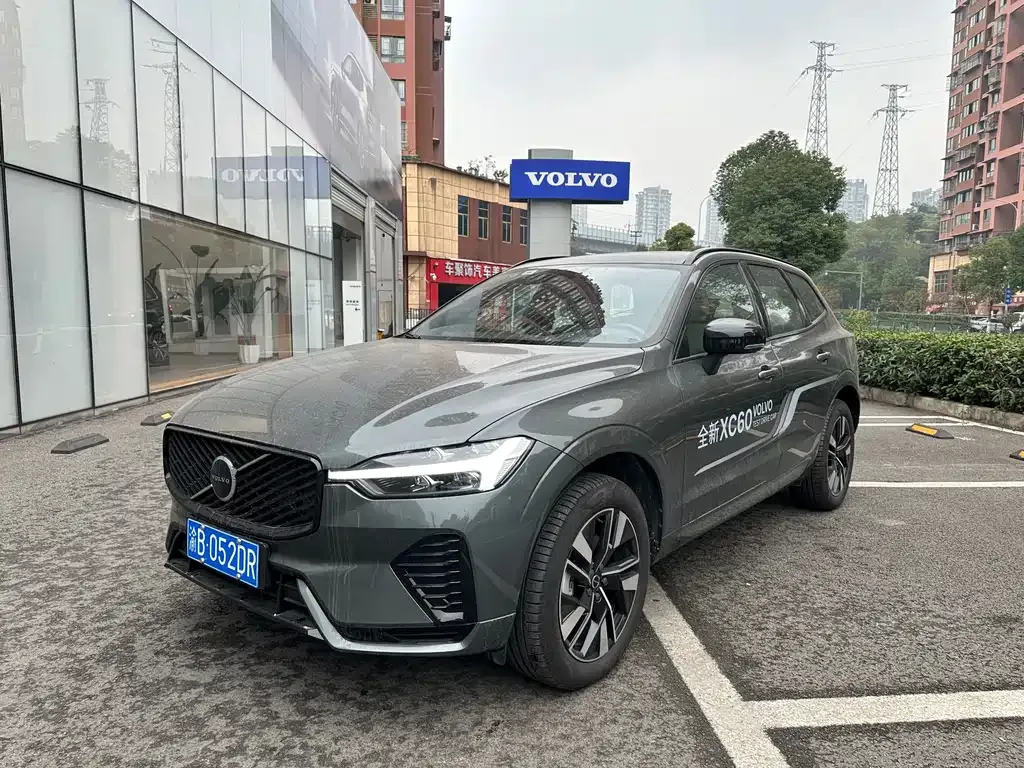 Volvo XC60 2025 из CN, фото 1