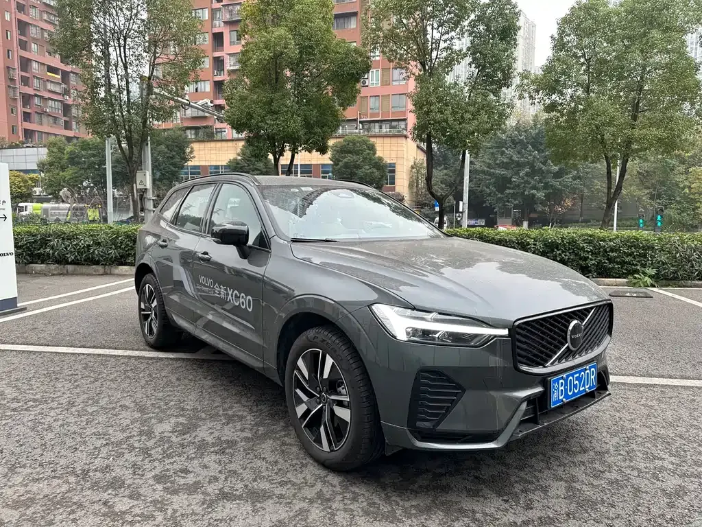 Volvo XC60 2025 из CN, фото 10