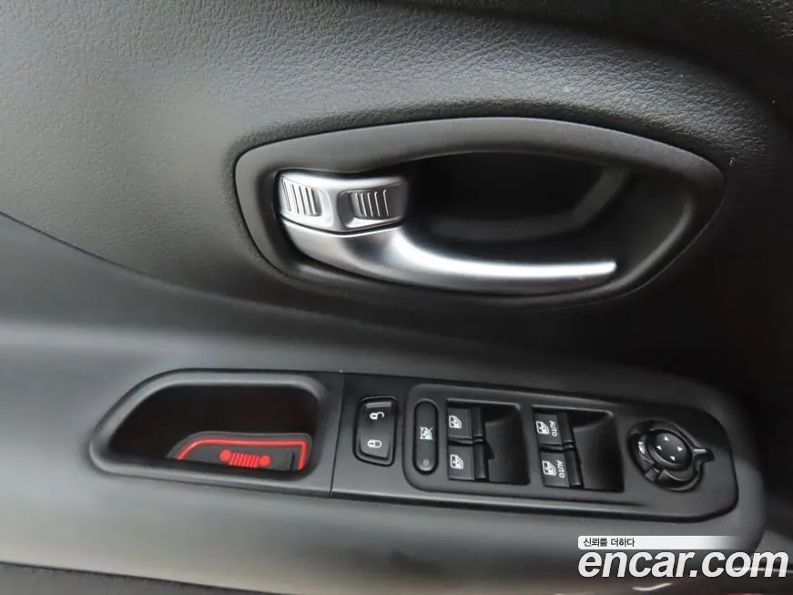 Jeep Renegade 2021 из KR, фото 9
