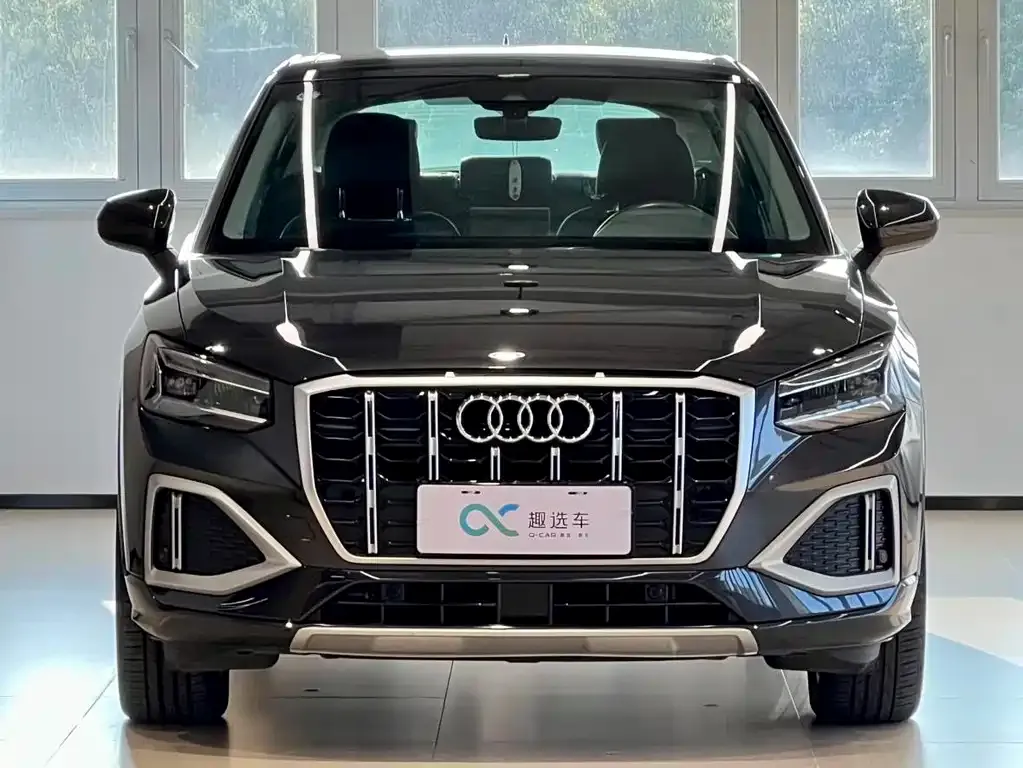 Audi Q2L 2023 из CN, фото 3