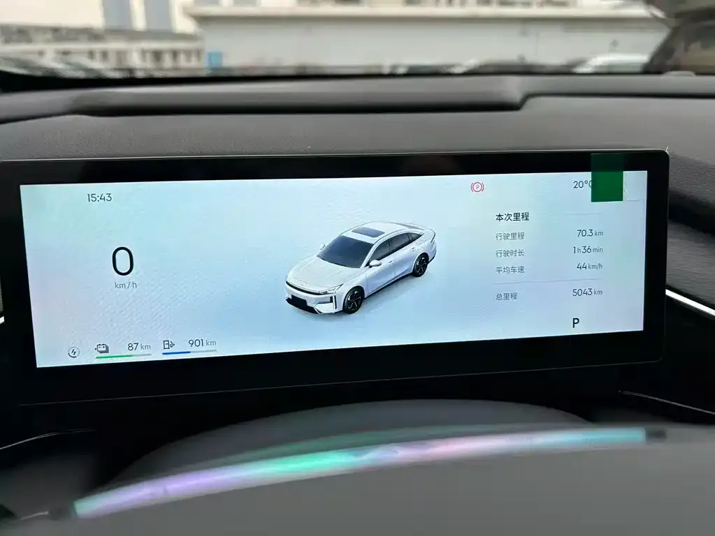 Geely Galaxy L6 — фото 2