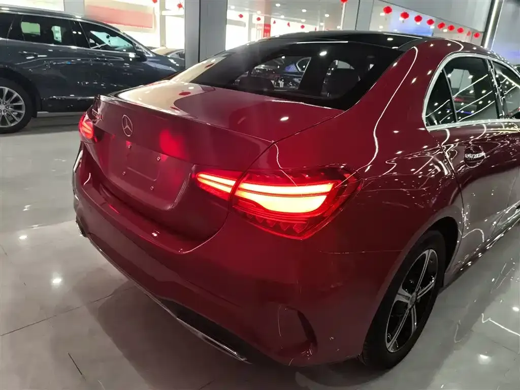 Mercedes-Benz A-Class 2023 из CN, фото 7