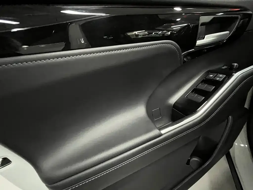 Toyota Highlander 2023 из CN, фото 3