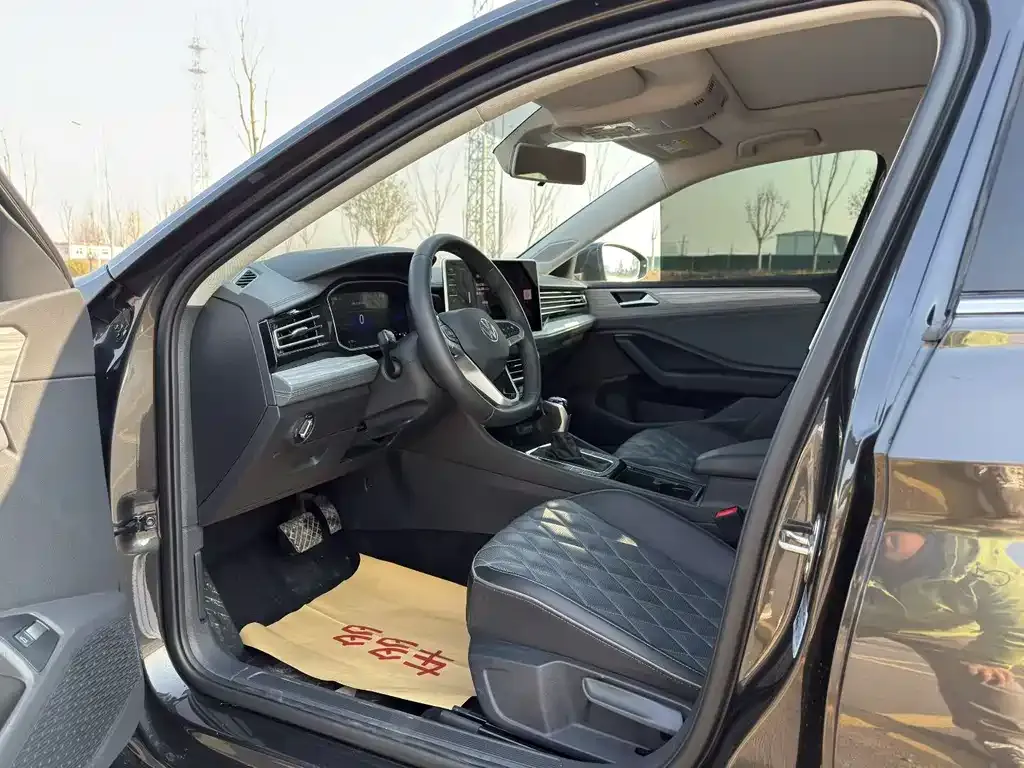 Volkswagen Sagitar 2024 из CN, фото 3
