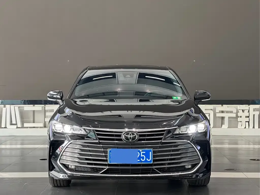 Toyota Avalon 2021 из CN, фото 2