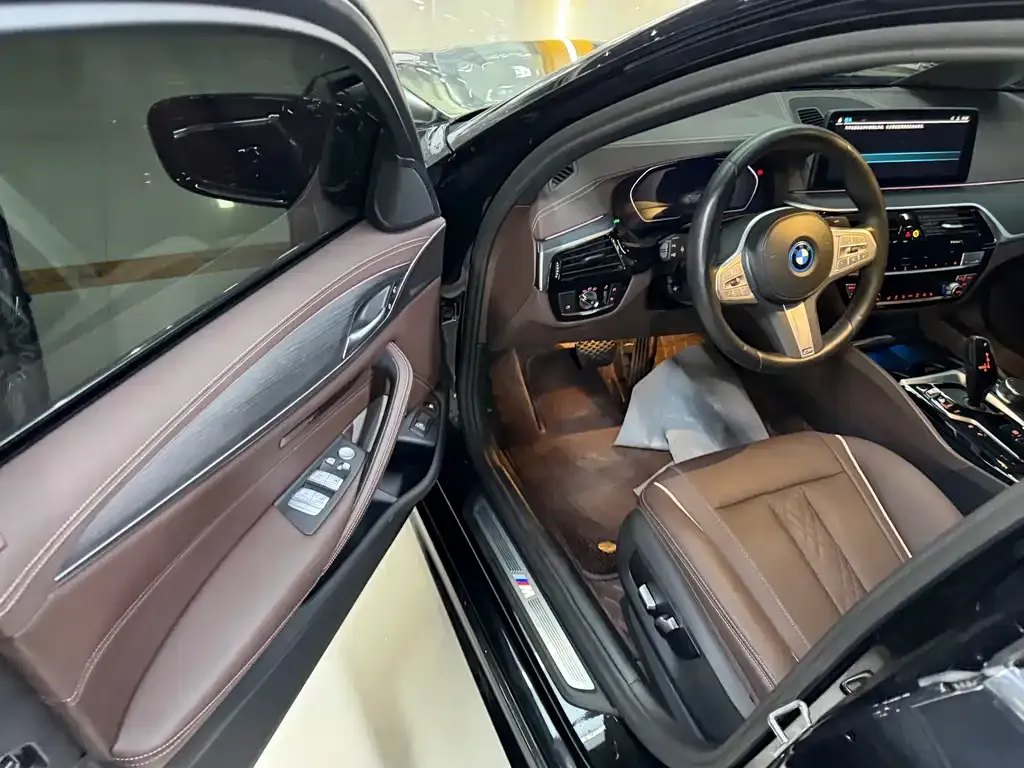 BMW 5 Series New Energy 2023 из CN, фото 3