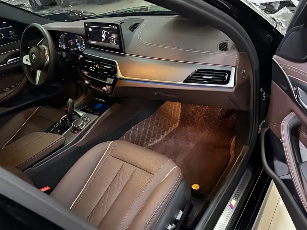 BMW 5 Series New Energy 2023 из CN, фото 2