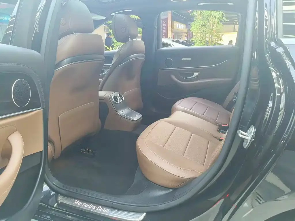 Mercedes-Benz E-Class 2021 из CN, фото 7