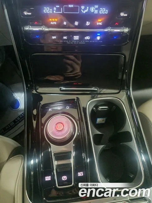 Kia Carnival — фото 10