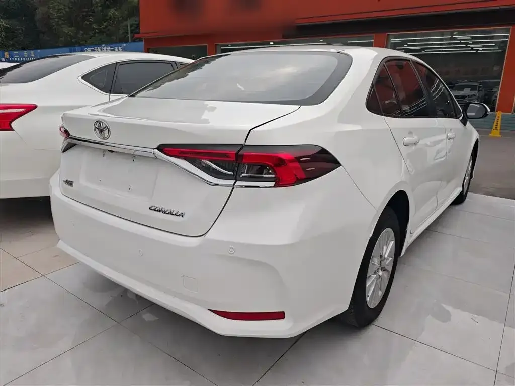 Toyota Corolla 2023 из CN, фото 4
