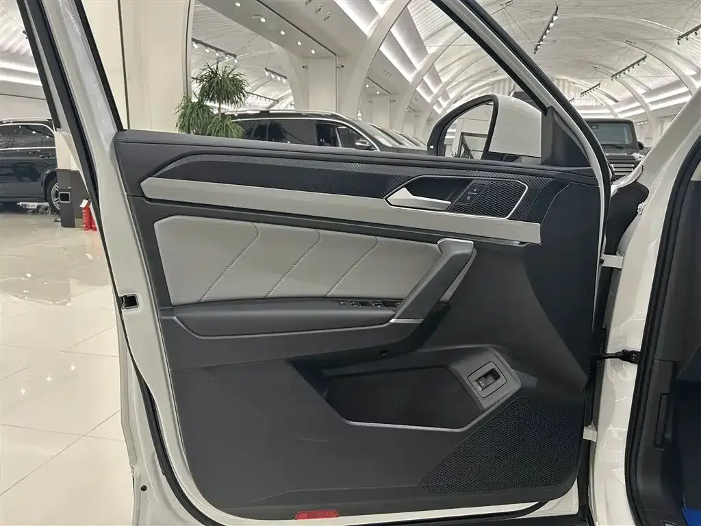 Volkswagen Tayron 2024 из CN, фото 9