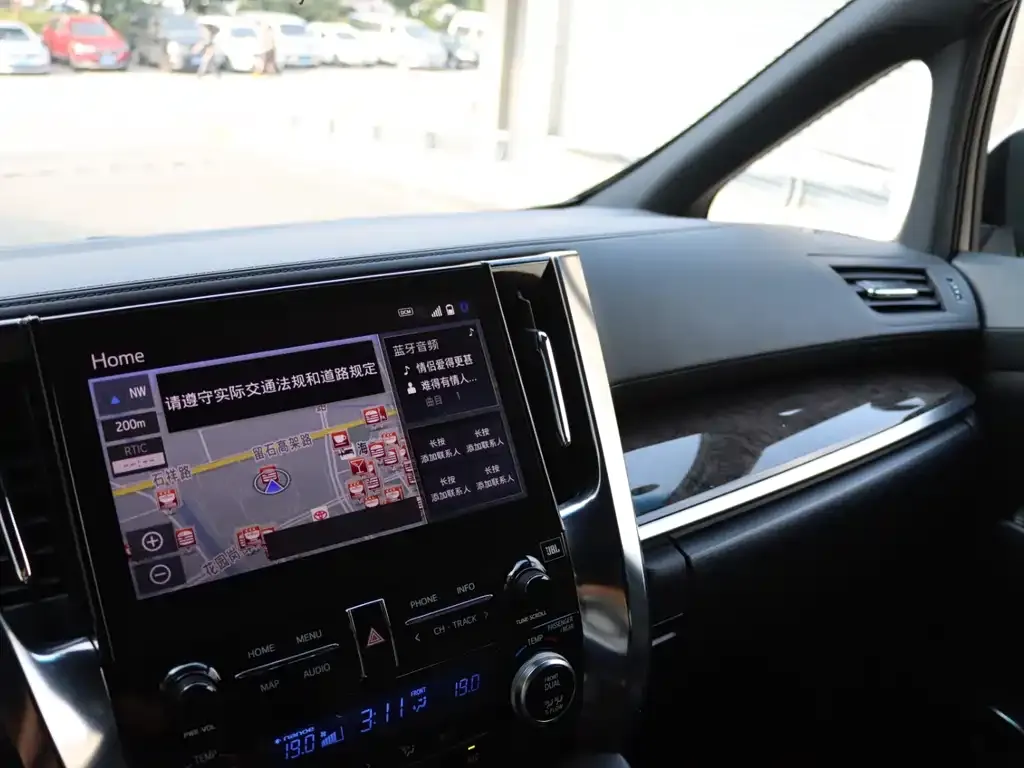 Toyota Alphard 2022 из CN, фото 4