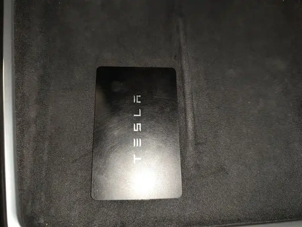 Tesla Model Y 2025 из CN, фото 6