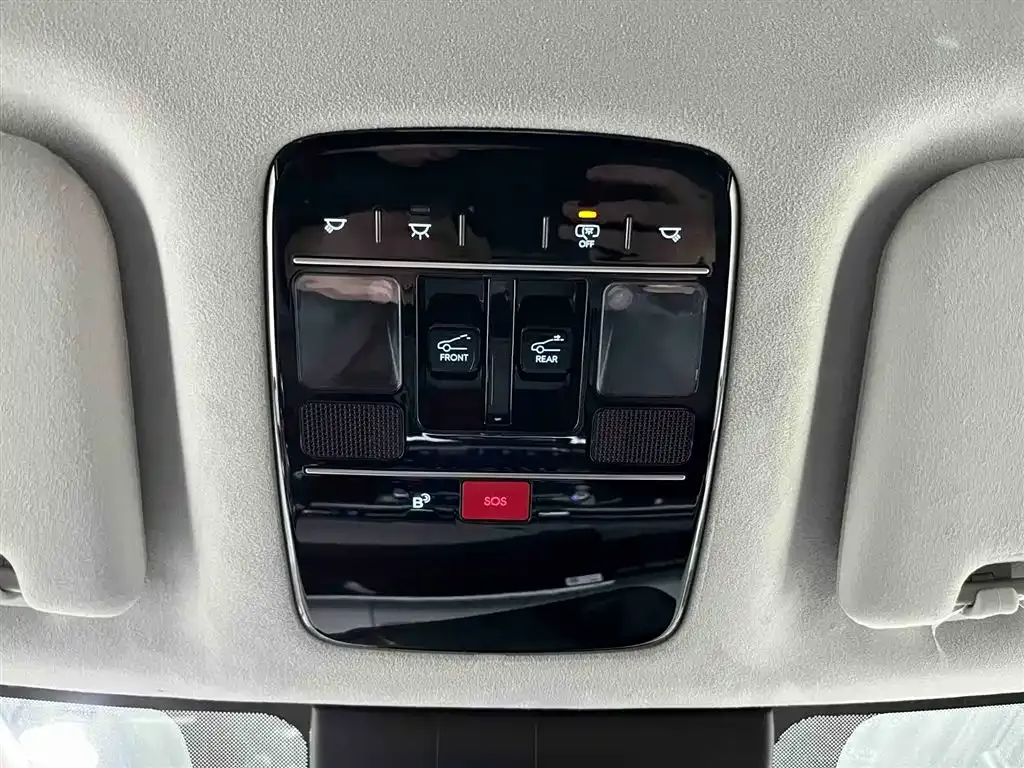 Hyundai Santa Fe 2024 из CN, фото 10