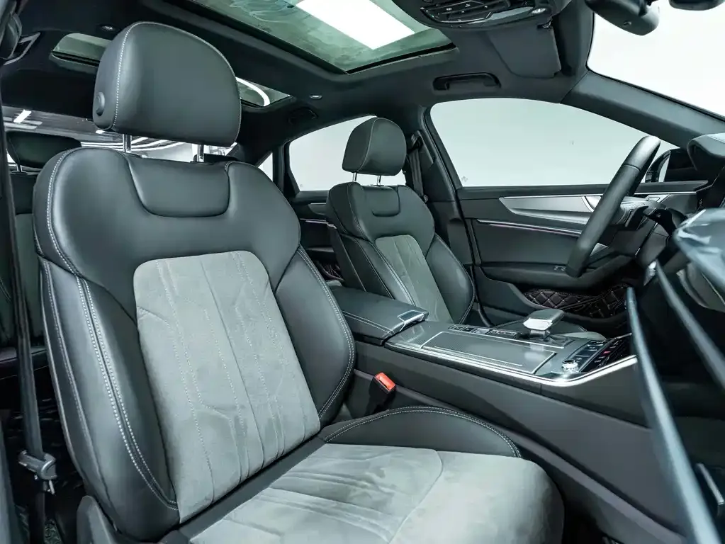 Audi A6L 2024 из CN, фото 9