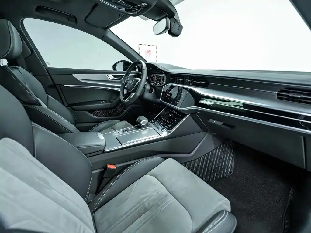 Audi A6L 2024 из CN, фото 8