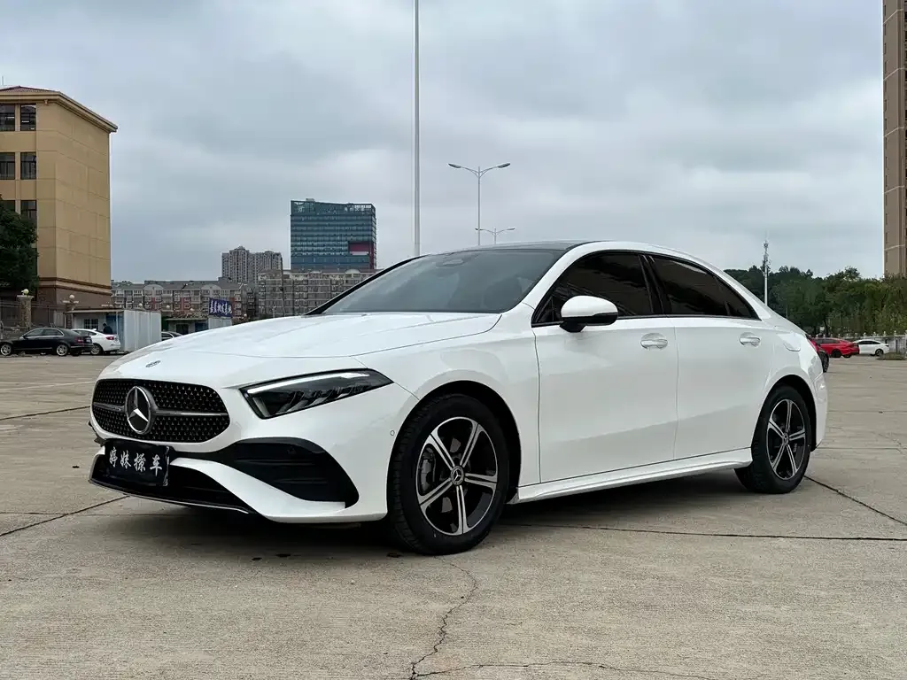 Mercedes-Benz A-Class — фото 1