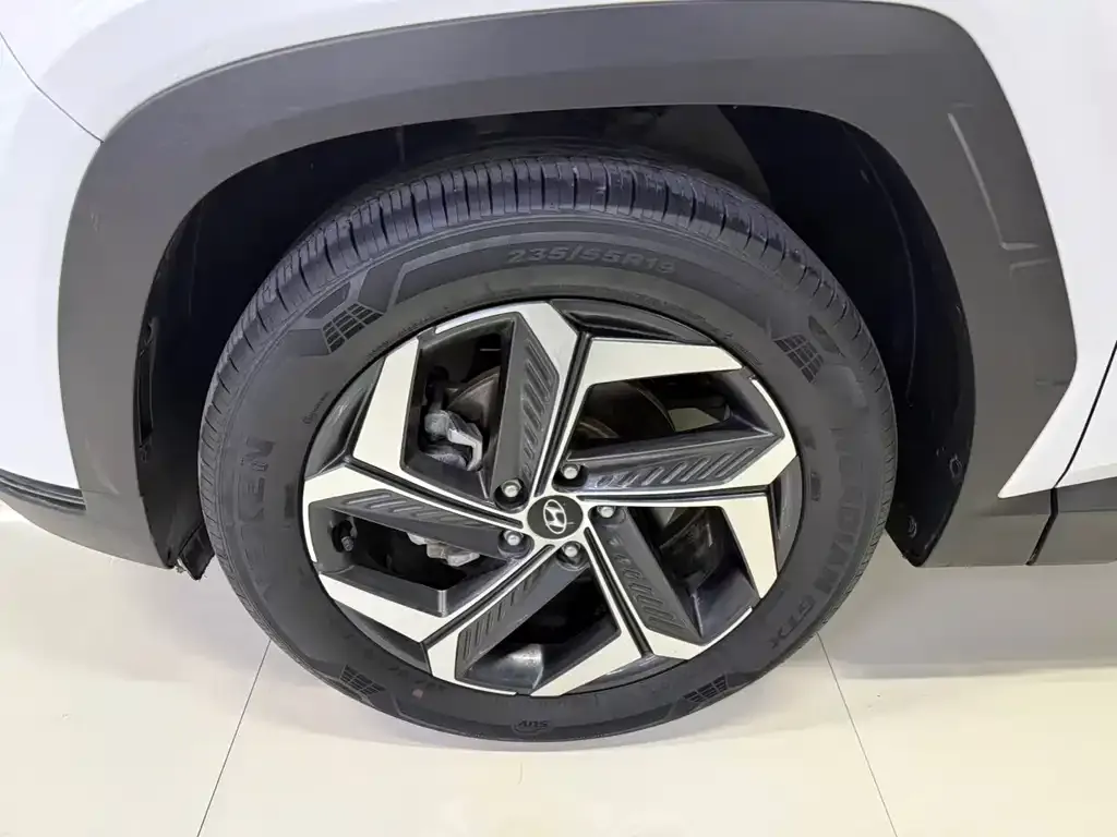Hyundai Tucson 2022 из CN, фото 2