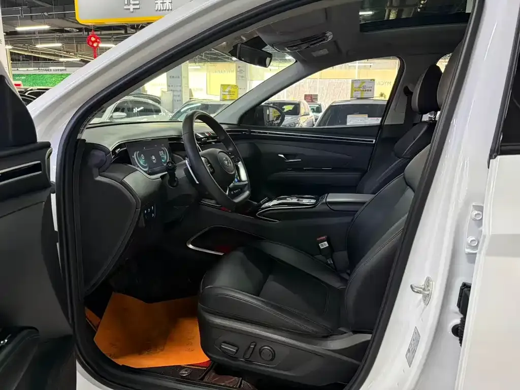 Hyundai Tucson 2022 из CN, фото 10