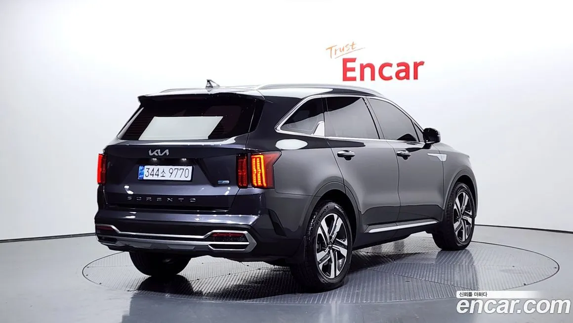 Kia Sorento — фото 3