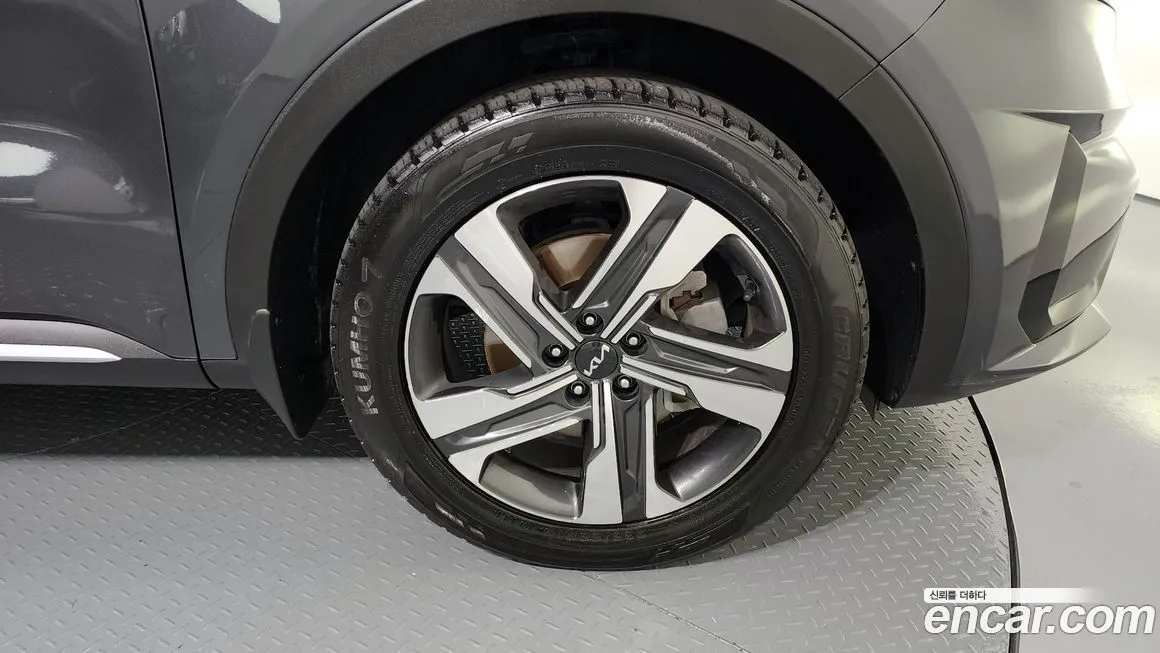 Kia Sorento — фото 9