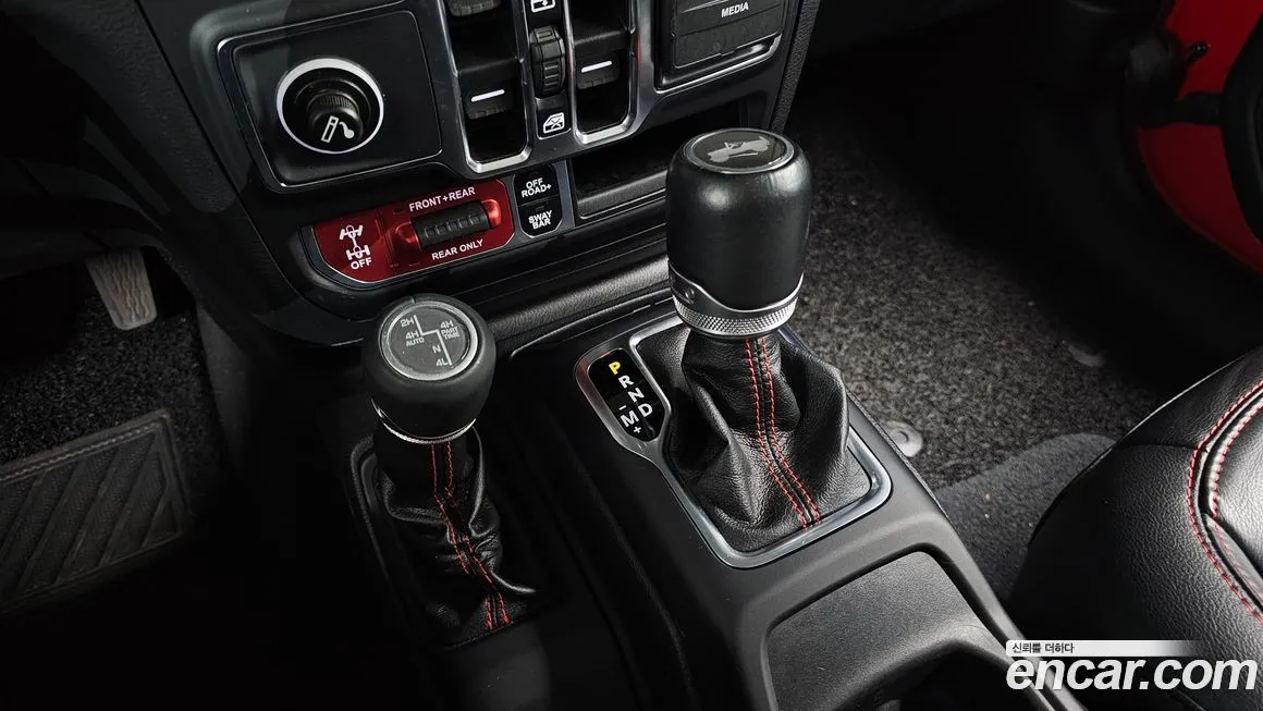Jeep Wrangler 2021 из KR, фото 5