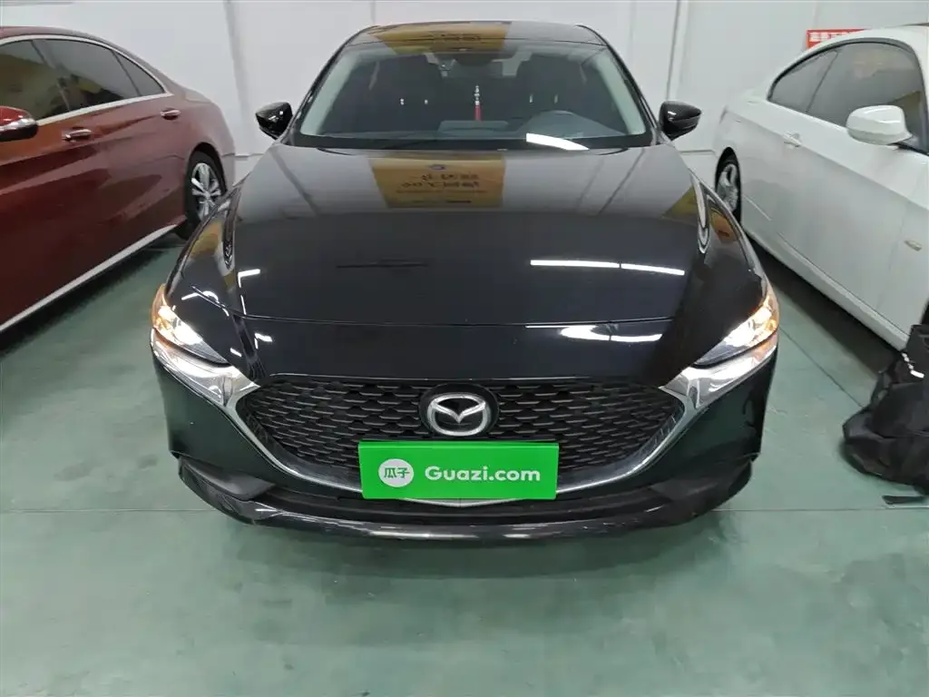 Mazda 3 Axela 2022 из CN, фото 4