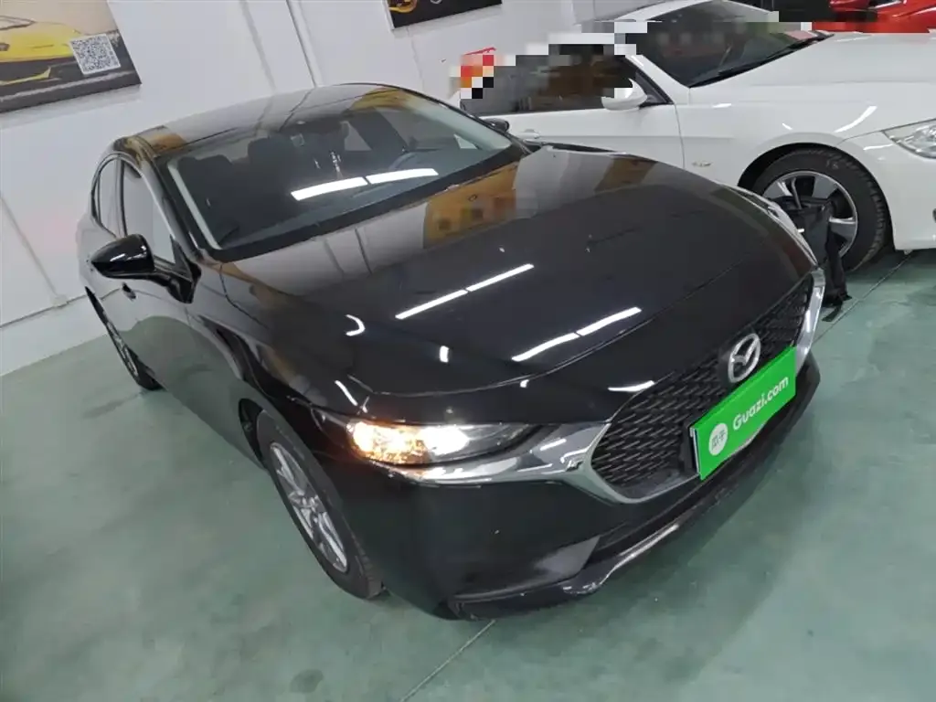 Mazda 3 Axela 2022 из CN, фото 2