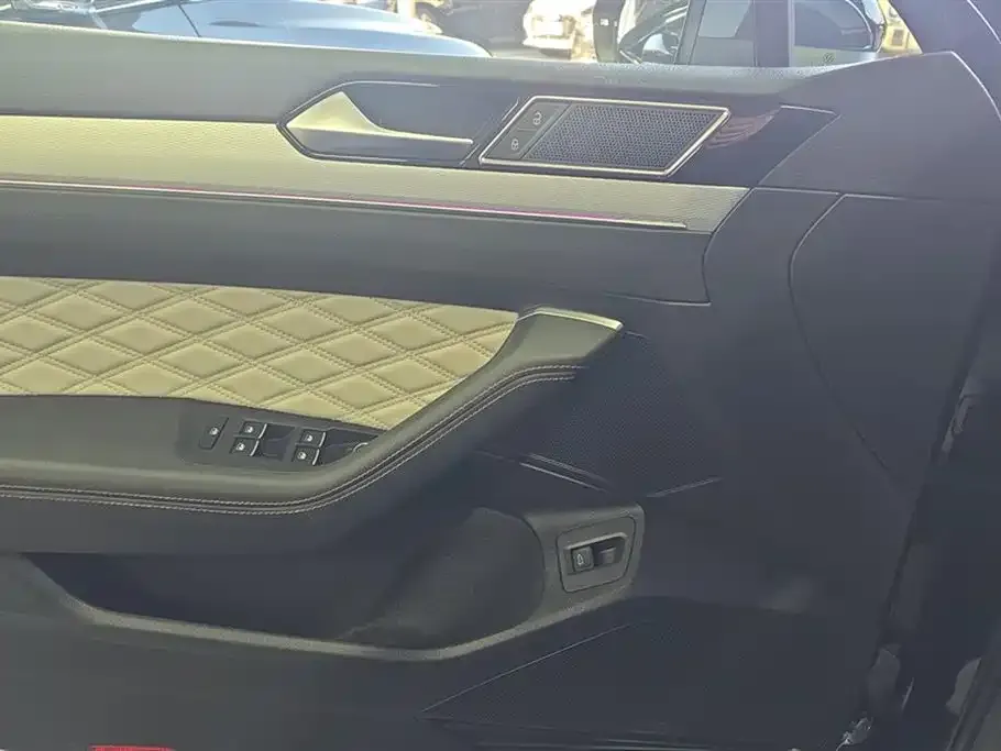 Volkswagen Magotan 2023 из CN, фото 3