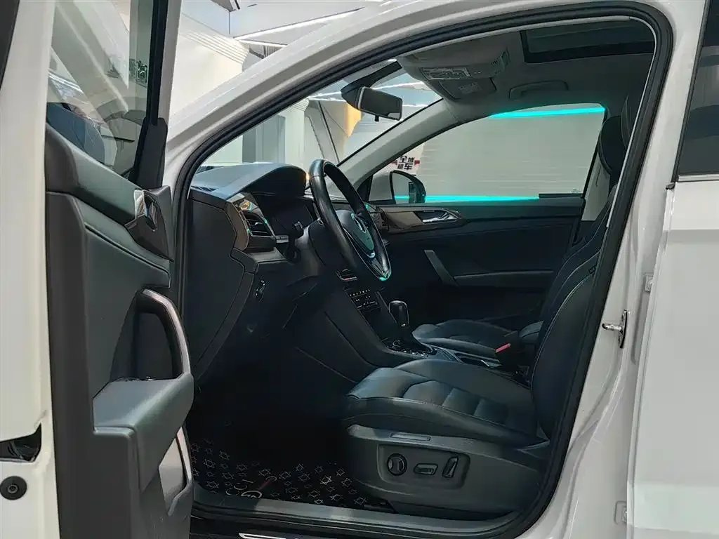 Volkswagen Tharu 2021 из CN, фото 5