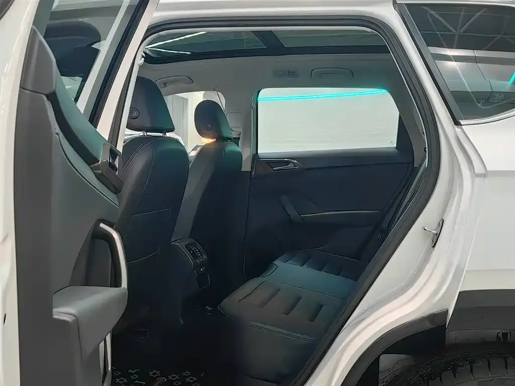 Volkswagen Tharu 2021 из CN, фото 7