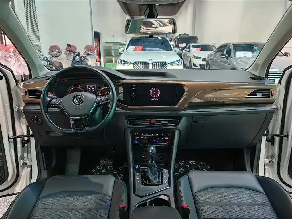 Volkswagen Tharu 2021 из CN, фото 9