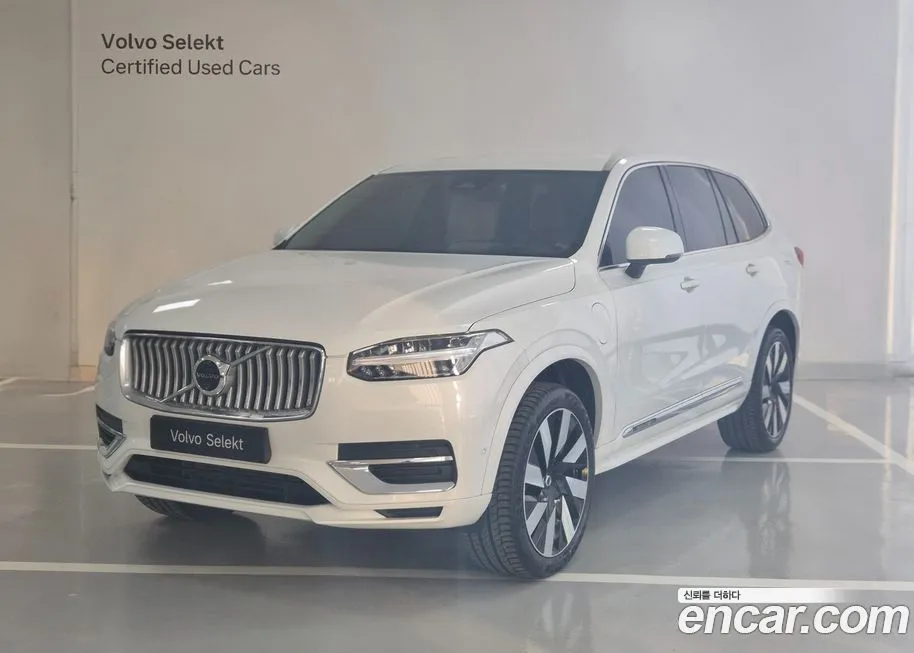 Volvo XC90 — фото 1