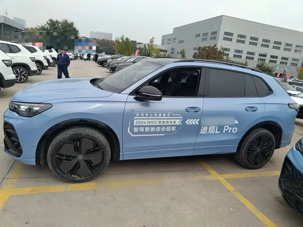 Volkswagen Tiguan L 2024 из CN, фото 8