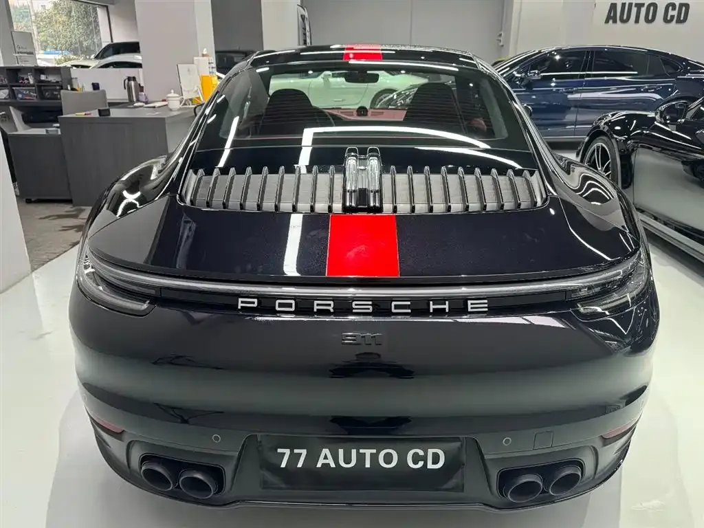 Porsche 911 2024 из CN, фото 4