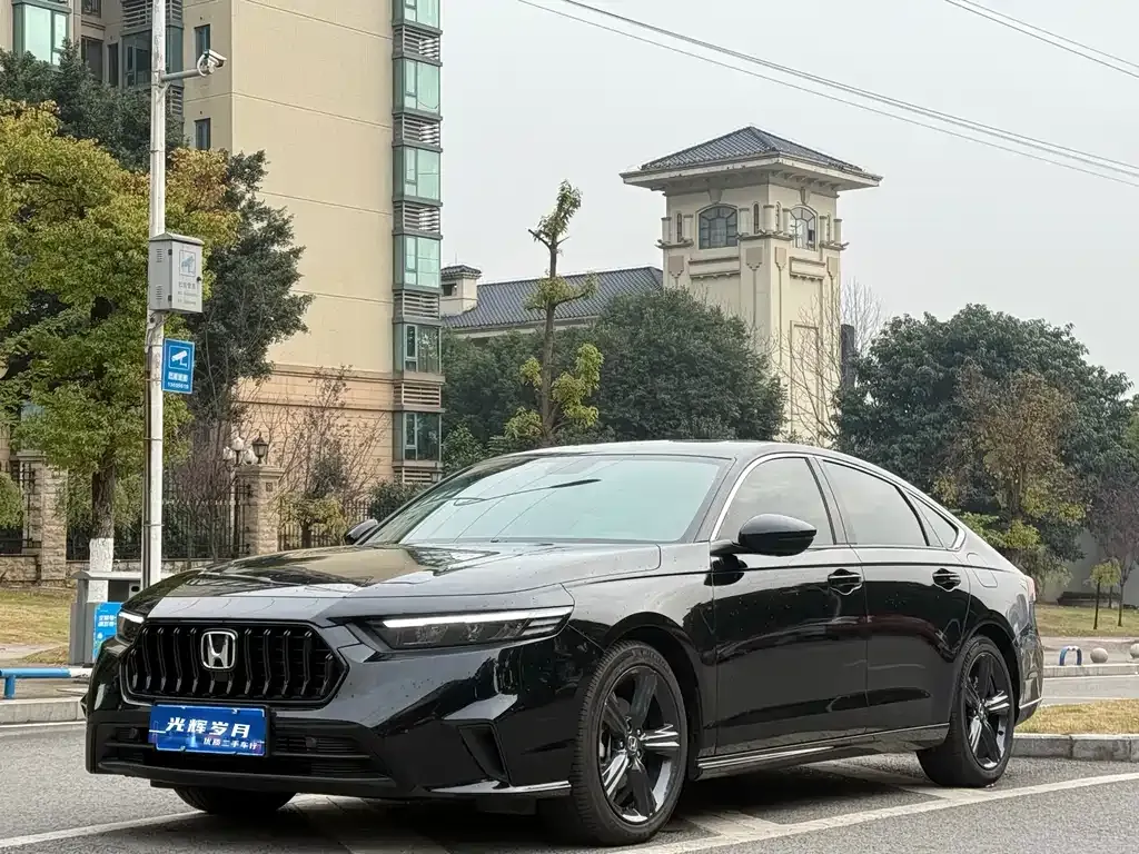 Honda Inspire — фото 1