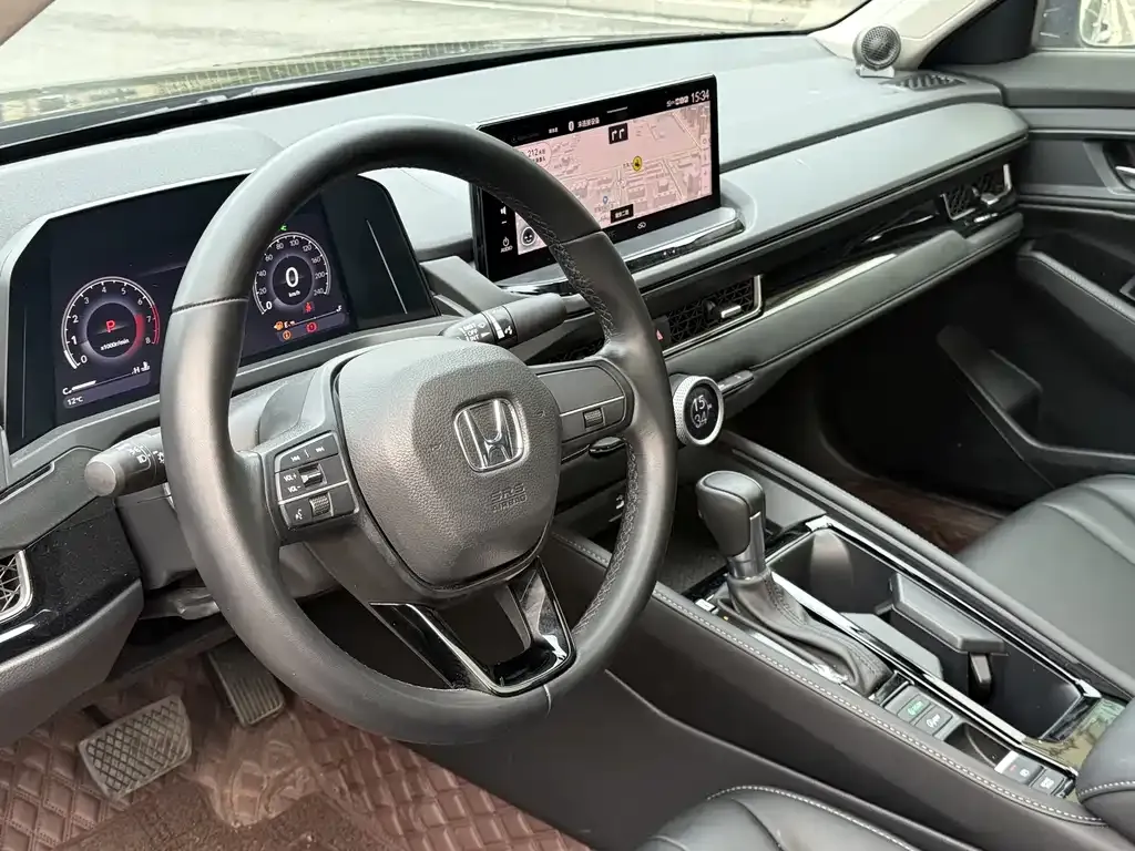 Honda Inspire — фото 8