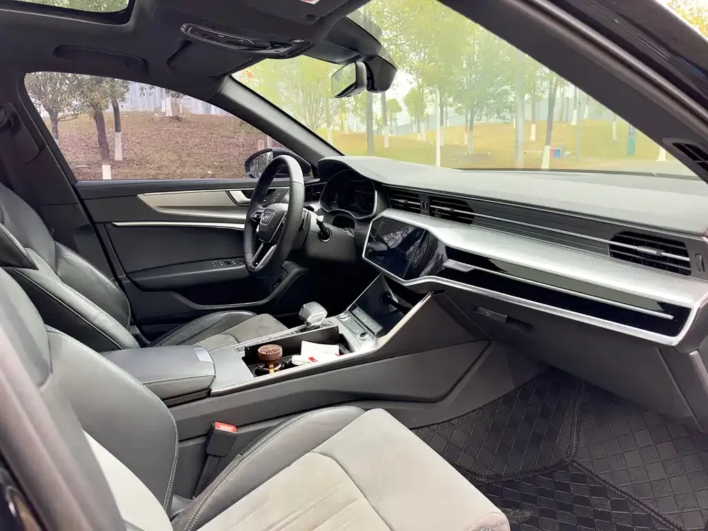 Audi A6L 2022 из CN, фото 7
