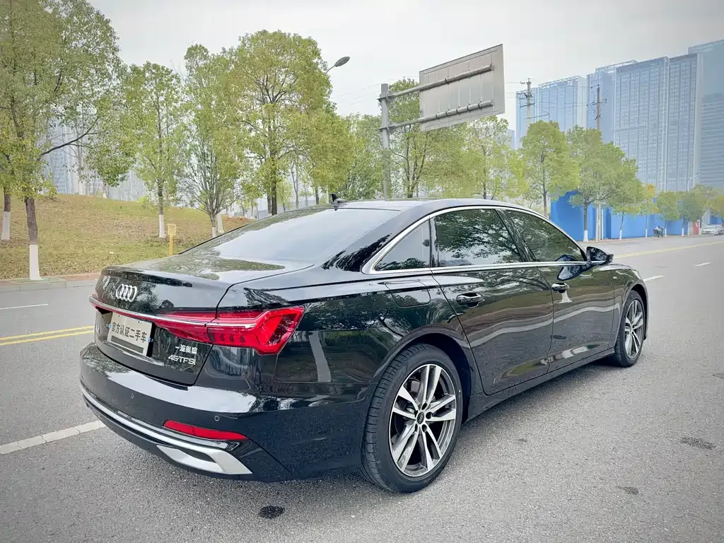 Audi A6L 2022 из CN, фото 10