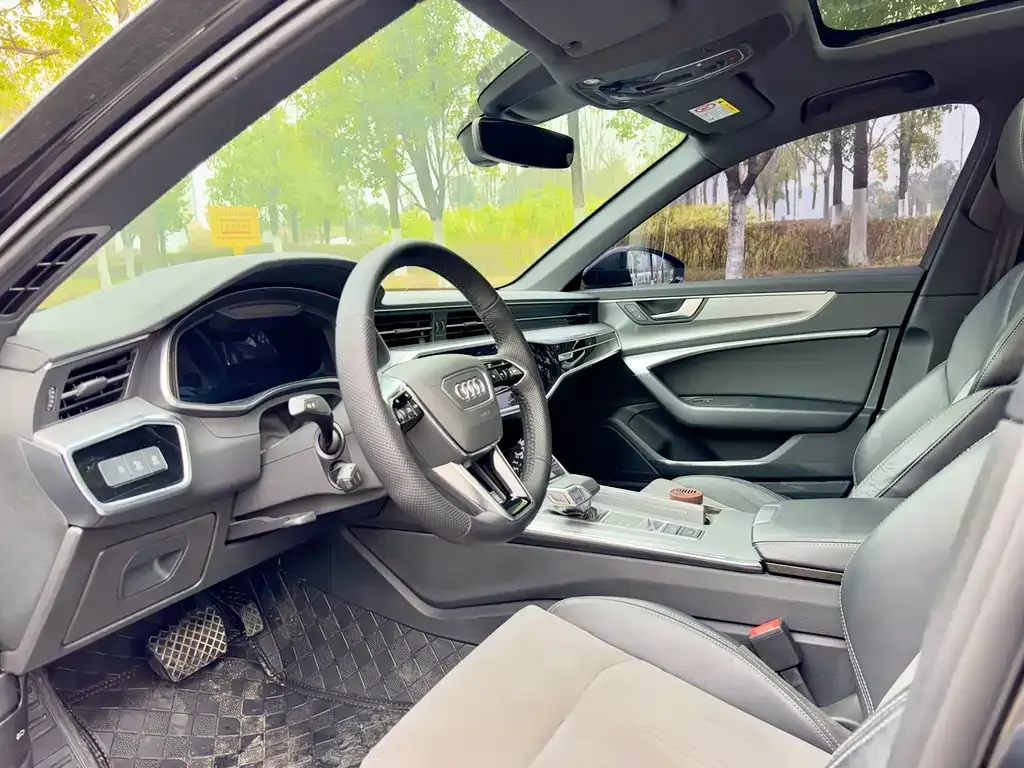 Audi A6L 2022 из CN, фото 3