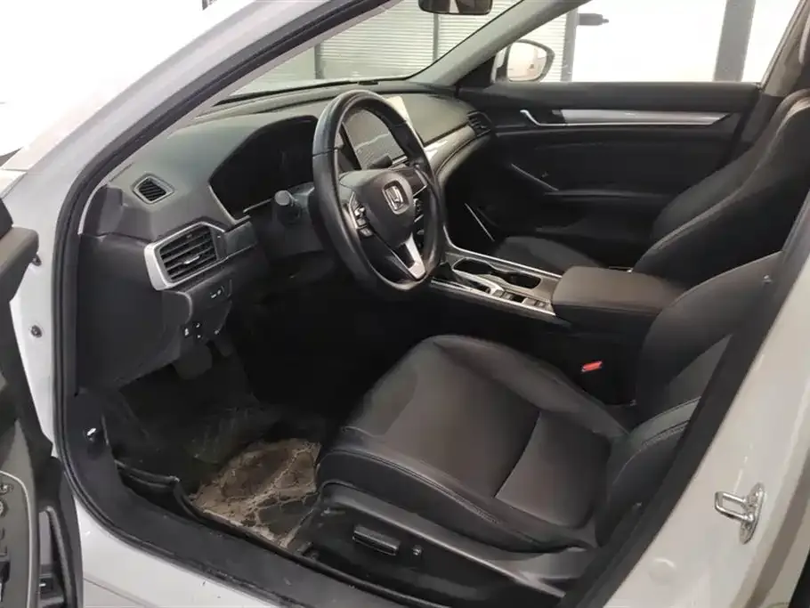 Honda Accord — фото 5