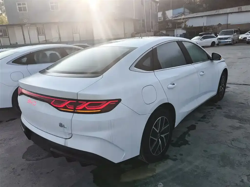 BYD Qin L 2025 из CN, фото 5