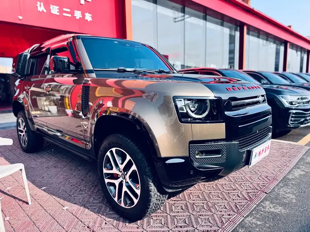 Land Rover Defender — фото 4