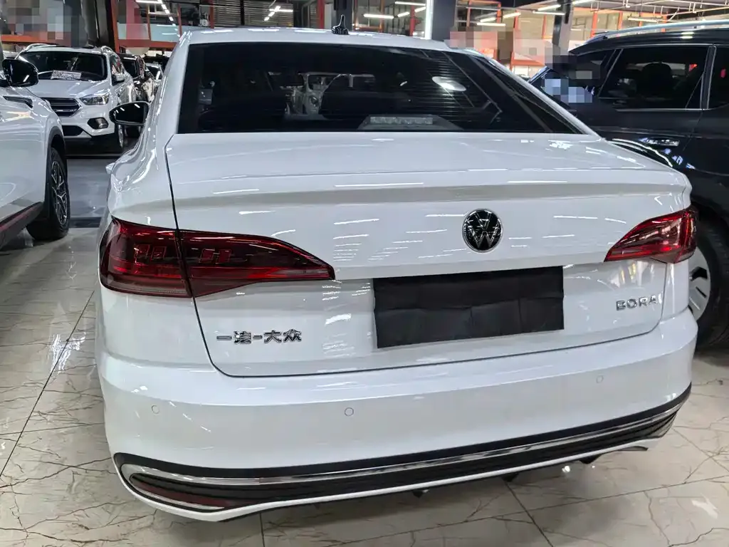 Volkswagen Bora 2023 из CN, фото 8