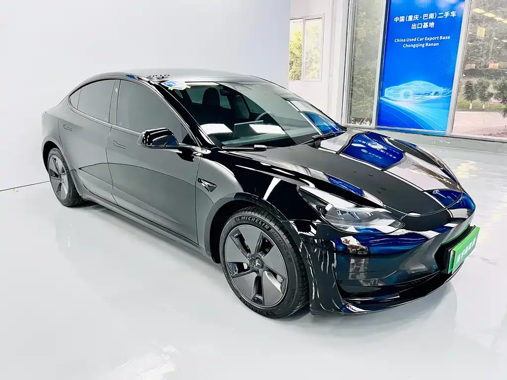 Tesla Model 3 — фото 3