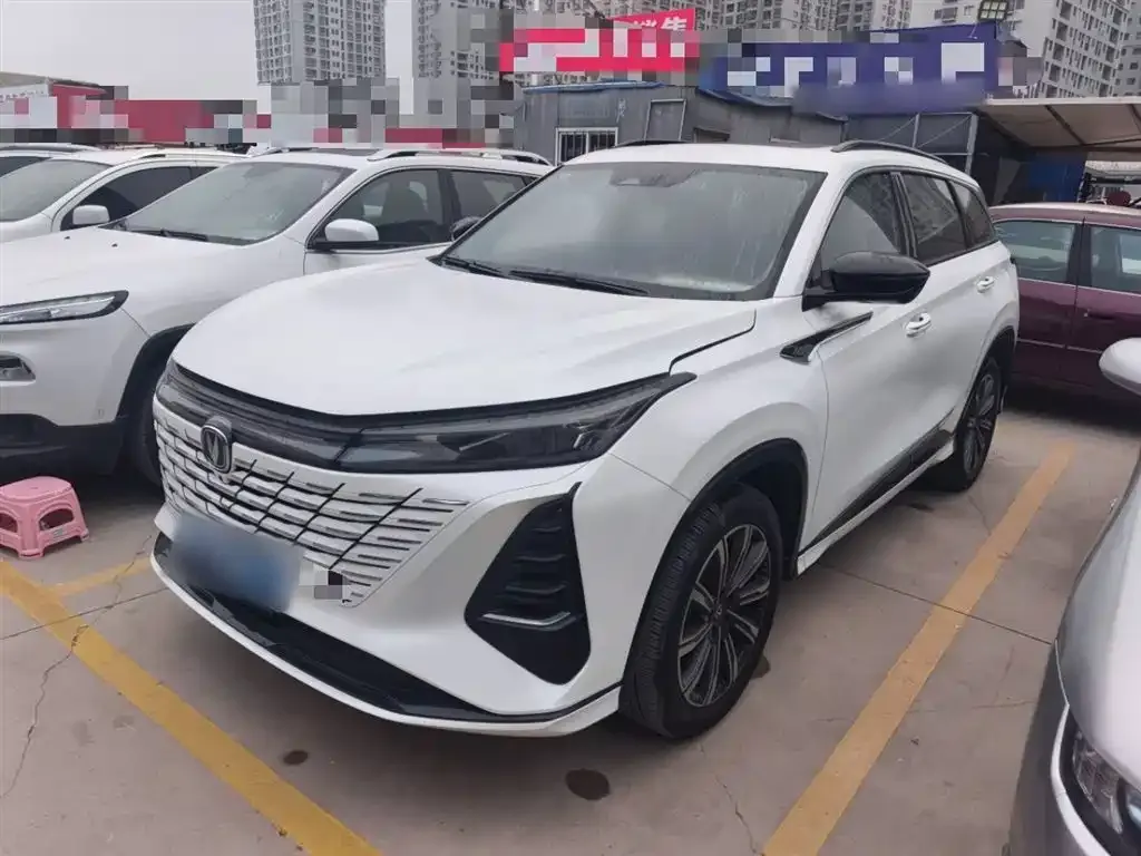 Changan CS75PLUS — фото 1