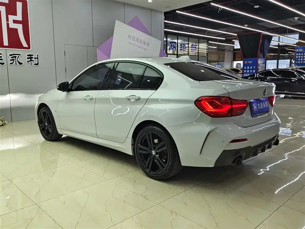 BMW 1 Series 2021 из CN, фото 5