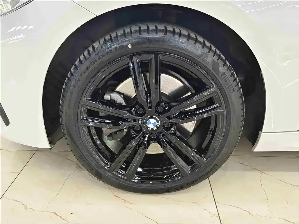 BMW 1 Series 2021 из CN, фото 10